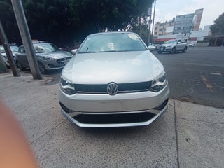 2021 Volkswagen Vento COMFORTLINE, L4, 1.6L, 110 CP, 4 PUERTAS, STD in Ciudad de México, CDMX, México - Suzuki Pedregal